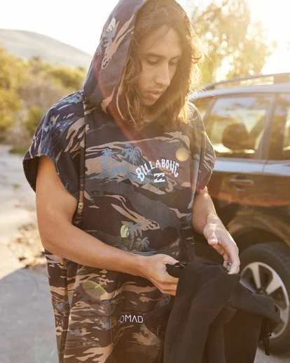 BILLABONG Nomadix x A/Div Hooded Poncho BLACK CAMO - Image 2